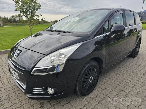 Peugeot Jauna TA. Pārdošanā Peugeot 5008. Ir servisa vēstu
