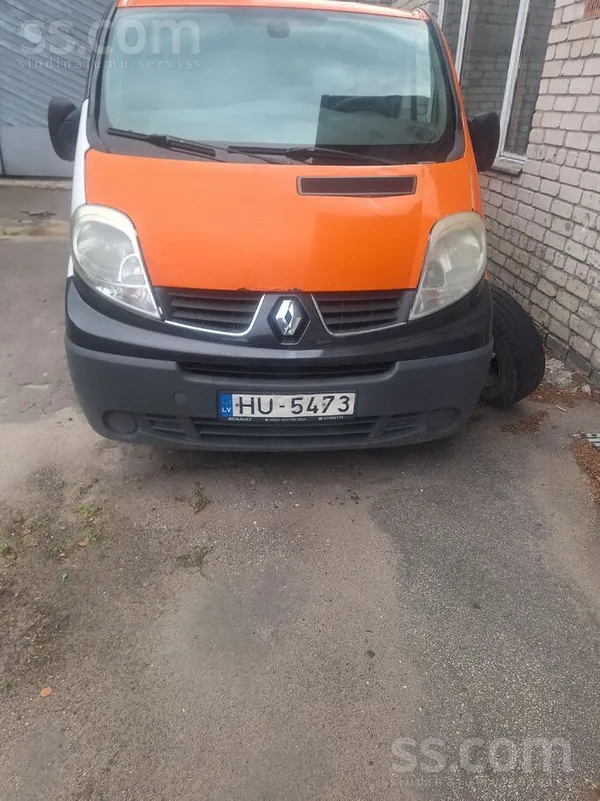 Renault Trafic - 1