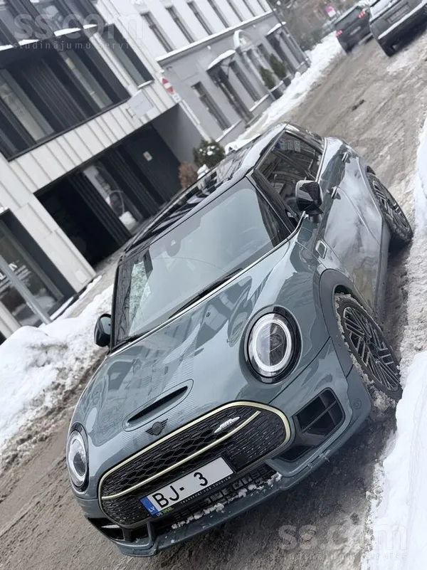MINI Pārdod Mini Untold Edition. 