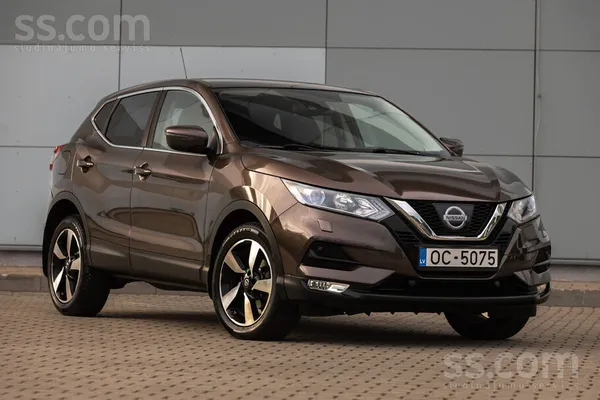 Nissan Qashqai - 1