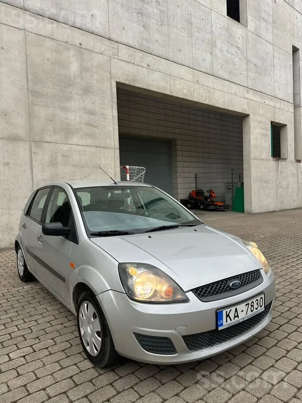 Ford Fiesta - 1