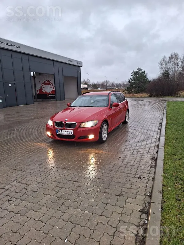 BMW 330 - 1