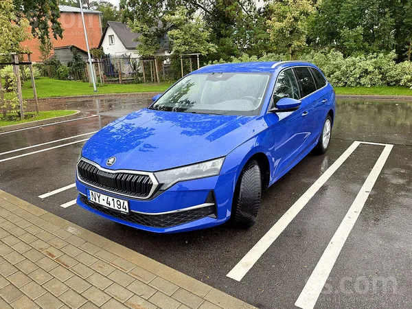 Pārdodu koptu un ekonomisku Škoda Octavia Combi jaunajā facelift versijā, En