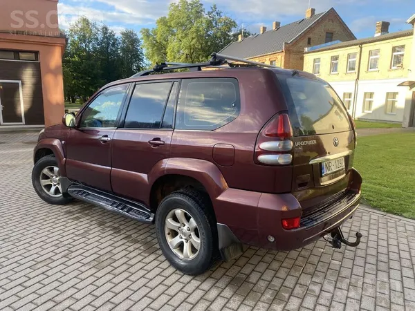 Toyota Pārdodu uzticamu Toyota Land Cruiser 120, ar 4.0 (