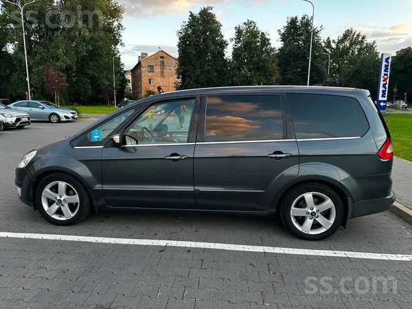 Ford Pārdod Ford Galaxy (2008. gads)