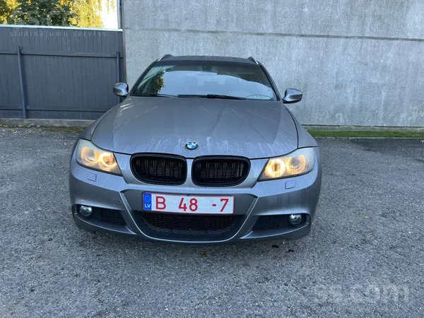 BMW 318 2012, 2.0 benzīns, Manuāls, Universāls, Pelēks — Latvijā