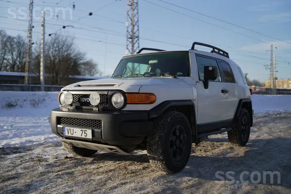 Toyota FJ