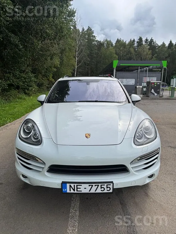 Porsche Pārdošana Porsche Cayenne 3.0d 180kw - 245zs. Nese