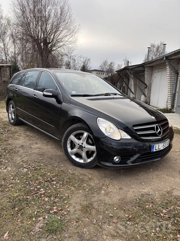 Mercedes R320 Long, 7 мест, комплект зимней резины на диска