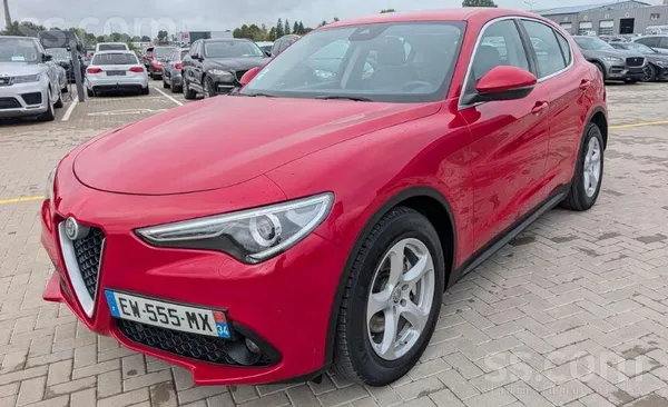 Alfa-Romeo Stelvio 2018, 2.1D dīzelis, Automāts, SUV/Apvidus, Sarkans — Latvijā