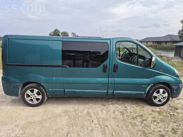 Opel Vivaro - 1