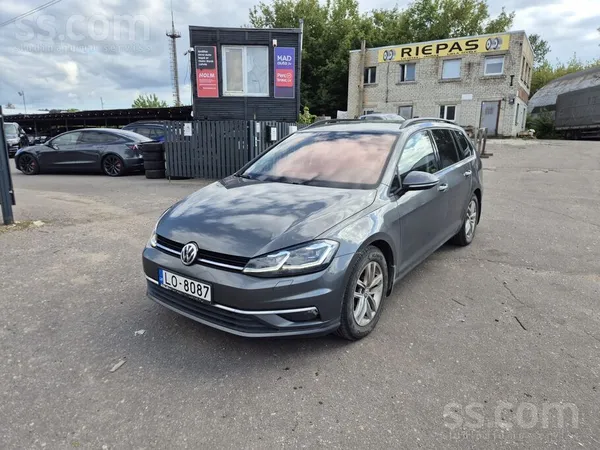 VW Golf 1.5l benzīns. 110kw 
Tehniskā apskate derīga līdz 11.2027
Vid. d.
