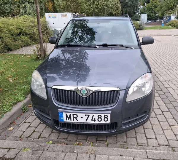 Skoda Pārdodu bildēs redzamo Škoda Fabia 1.4 Tdi.