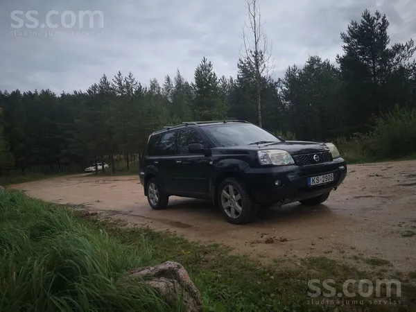 Nissan Продаётся Nissan X‑Trail, 2005 год, дизель, механи