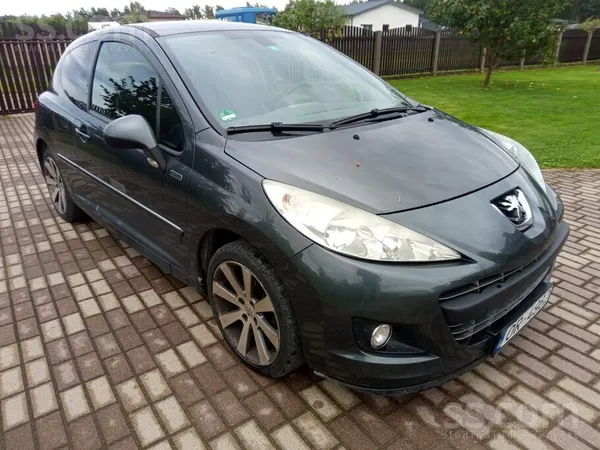 Peugeot 207 - 1