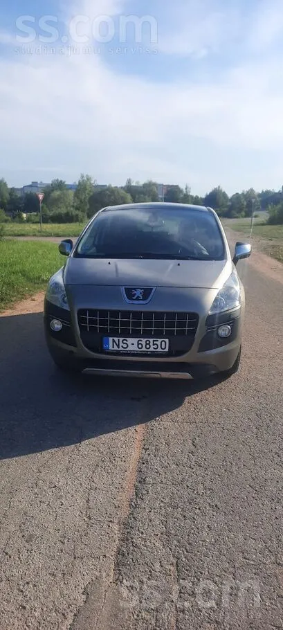Peugeot Pārdodu Peugeot 3008, 2010. gada, ar ekonomisku 1.
