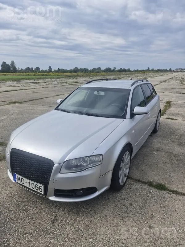Pārdodu audi quattro 171Kw
Ar hidroliskas sļaukas defektu ir ari vizuāli def