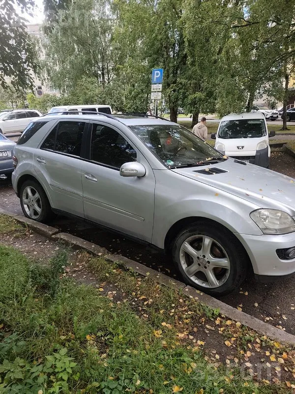 Mercedes ML320 - 1