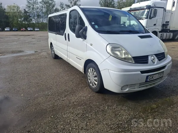 Pārdodu Renault Trafic ar 9 sēdvietām, 20dtci, labā stāvoklī , ir webasto