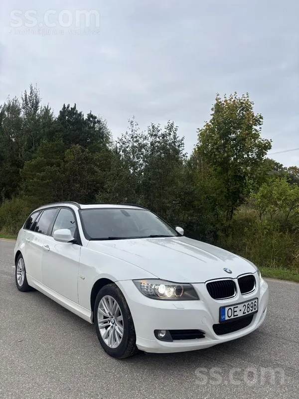 Pārdodu bmw 318, 105kw, 
tehniski labu mašīnu, rūsa nav, ir daži vizuāli de