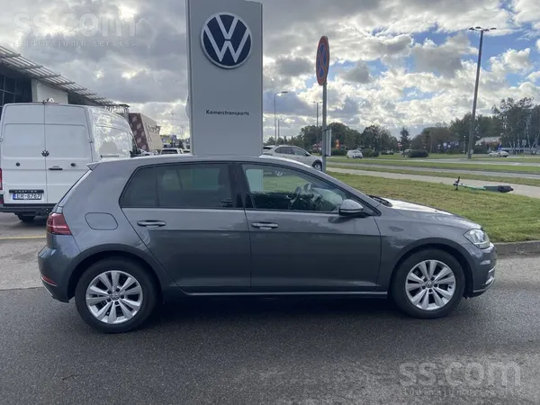 Iegādāts VW centrā Moller auto, 
apkopes tikai pie dīlera. 
Auto uz uzņēmu