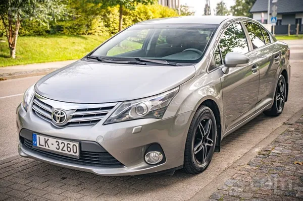 Toyota Avensis - 1