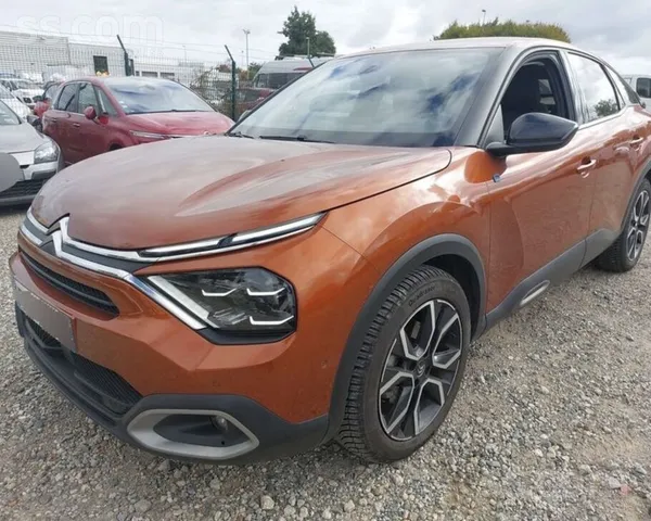 Citroen C4 electric drive 50kw bat. e-Shine Goda ģimenēm:12.400, Cena ar Eki