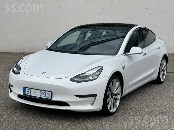 Tesla Tikko ievests Model 3 Performanc 4x4 360Kw/482.77 