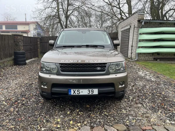 Pārdodu Range Rover Sport. Auto ļoti labā stāvoklī. Labas ziemas riepas. Nes