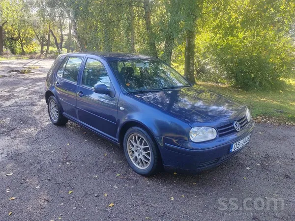 Volkswagen Golf 4 - 1