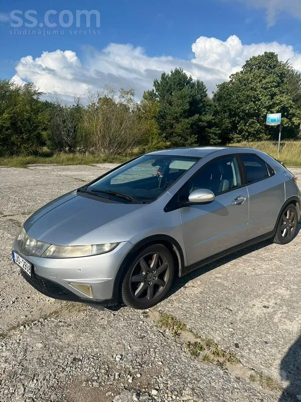 Honda Продаётся Honda Civic 5D 2.2 I-Ctdi, дизель. 