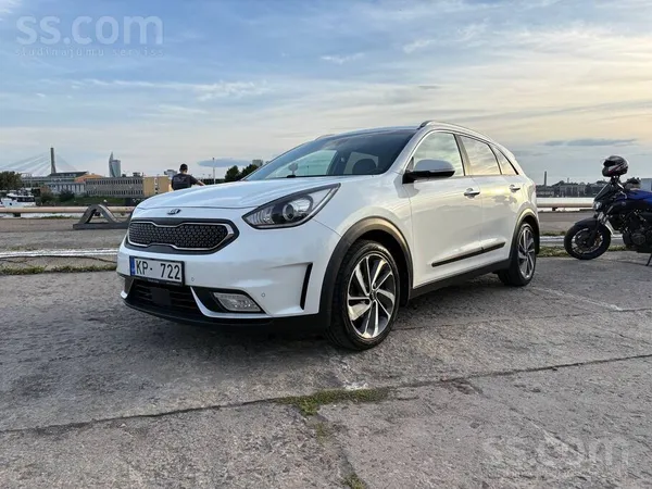 KIA Niro 2017, 1.6H hibrīds, Automāts, SUV/Apvidus, Balts — Latvijā