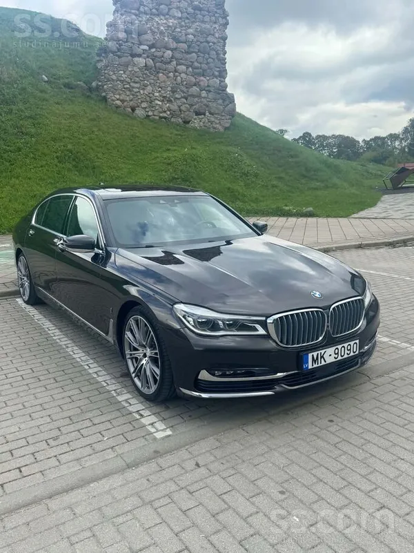 BMW BMW 740Le Iperformance G 12 (Plug-in Hybrid) 2016 