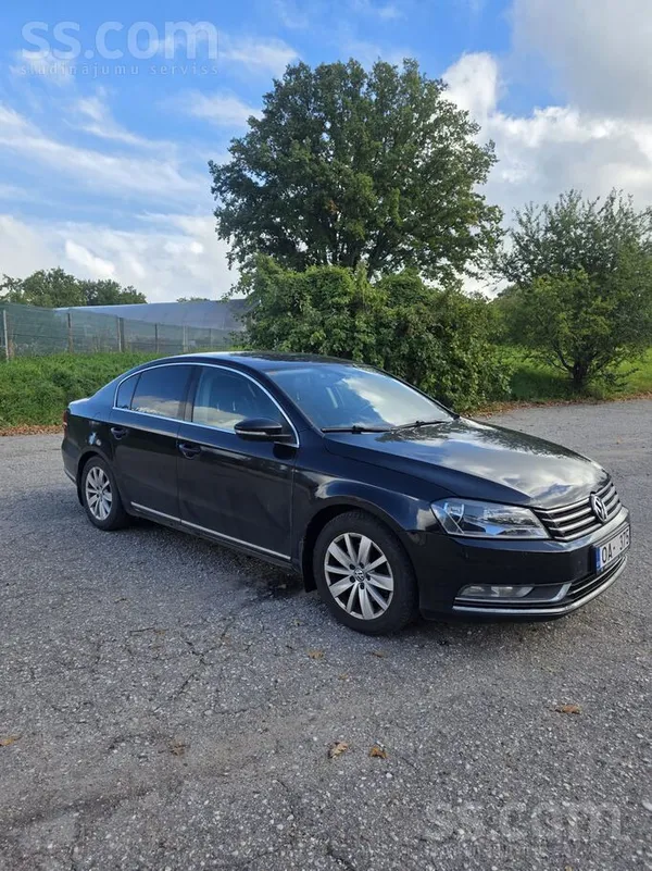 Volkswagen Passat (B7) - 1