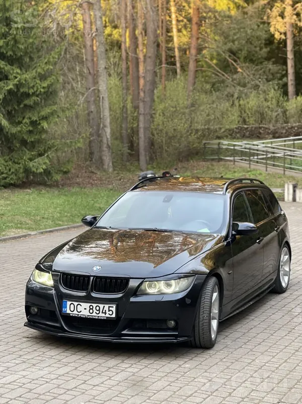 BMW 330 - 1