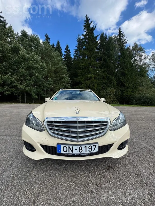 Mercedes Pārdodu labu mersedes, tiko no Vācijas 2.1d 100kw 