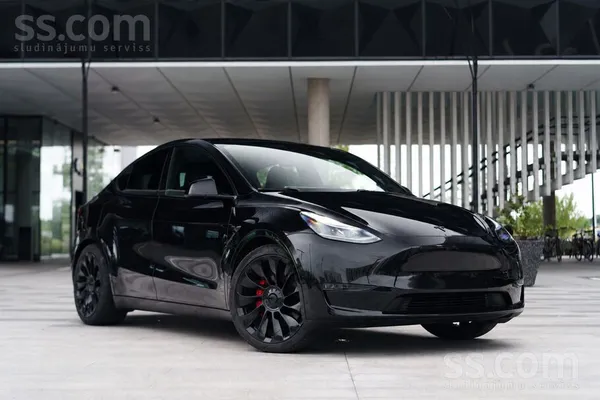 Tesla Model Y 2022, Sedans, Melns — Latvijā