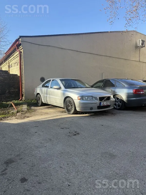 Volvo S60