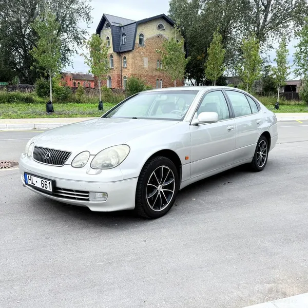Lexus Pārdodas labs Gs300 ar 2jz motoru, virsvūve labā s