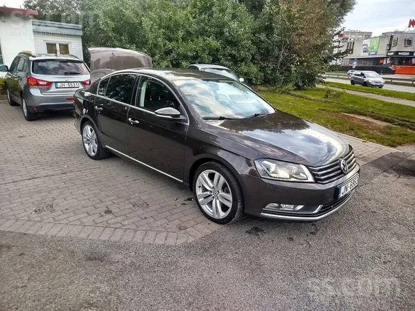 Volkswagen Passat (B7) - 1