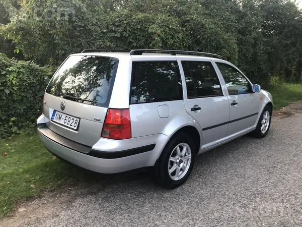 Pārdodu labu auto ar veco labo sūkņa motoru 66kw ļoti ņiprs, un ekonomisks 4
