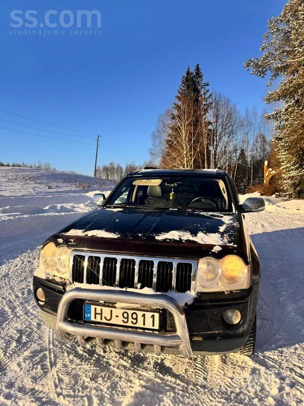 Pārdodu Jeep Grand Cherokee 3.0d, jauna Ta, Mašīna ir labā tehniskā un vizuā