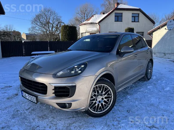 Porsche Cayenne S 4.2d, pilna komplektācija. Cena 18200 neto. Jauna TA 03.20