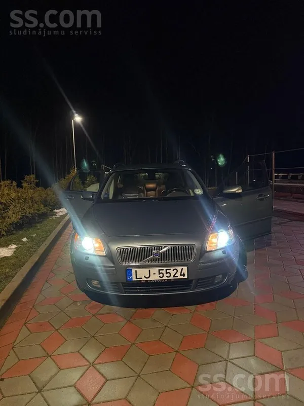 Volvo Pārdodu Volvo V50