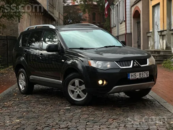 Mitsubishi Pārdod labu apvidus auto, benzīns/gāze, jauna tehn