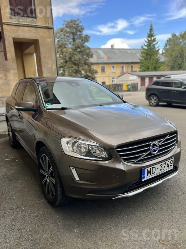 Volvo Pārdodu vizuāli pievilcīgu Volvo Xc60, 2015. gada,