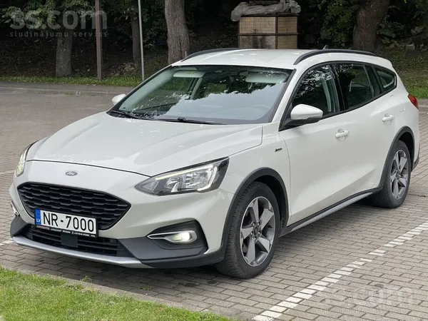 Ford Focus - 1