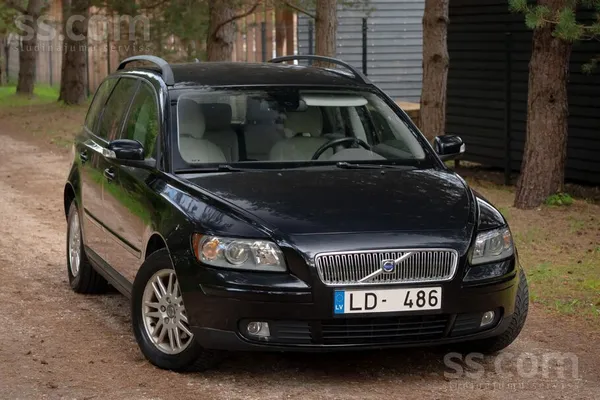 Volvo V50 - 1