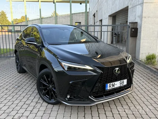 Lexus NX - 1