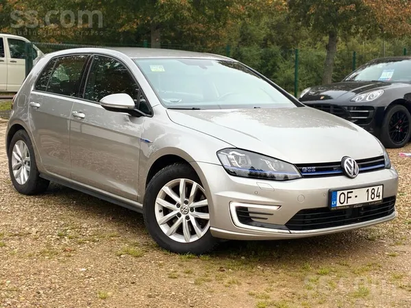 Volkswagen Golf 7 Gte 1.4Hibrīds , 150kw/204zs

Tikko ievesta

Automašīn
